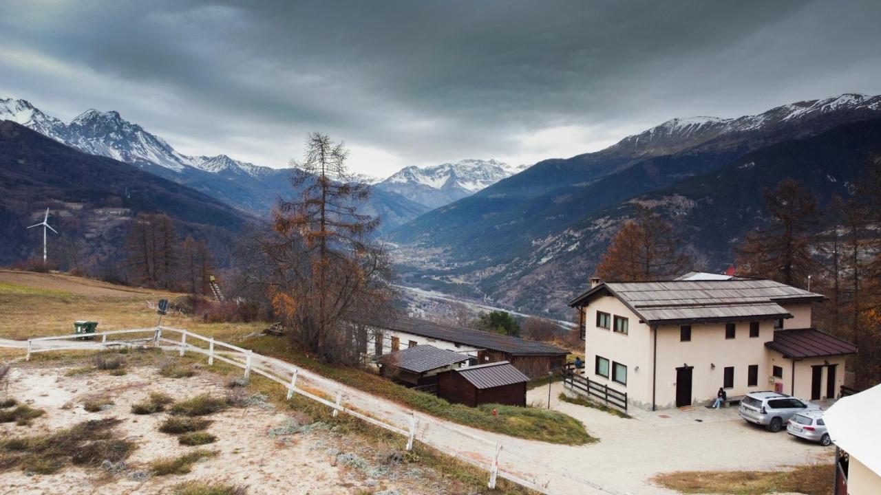 Green Mountain Lodge Oulx Buitenkant foto