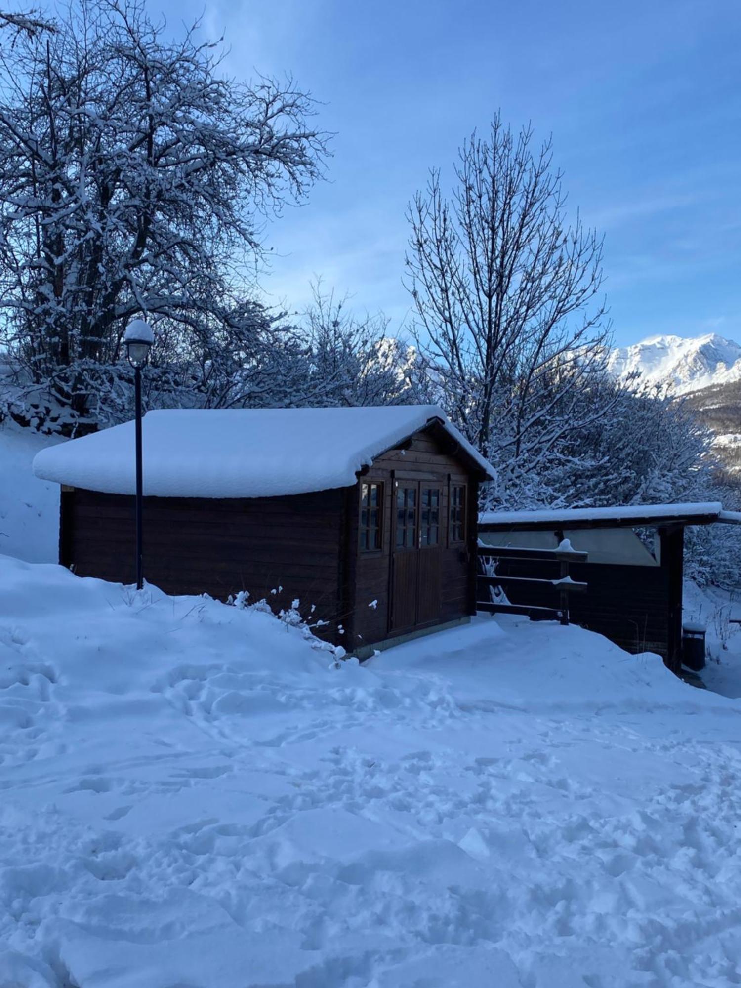 Green Mountain Lodge Oulx Buitenkant foto