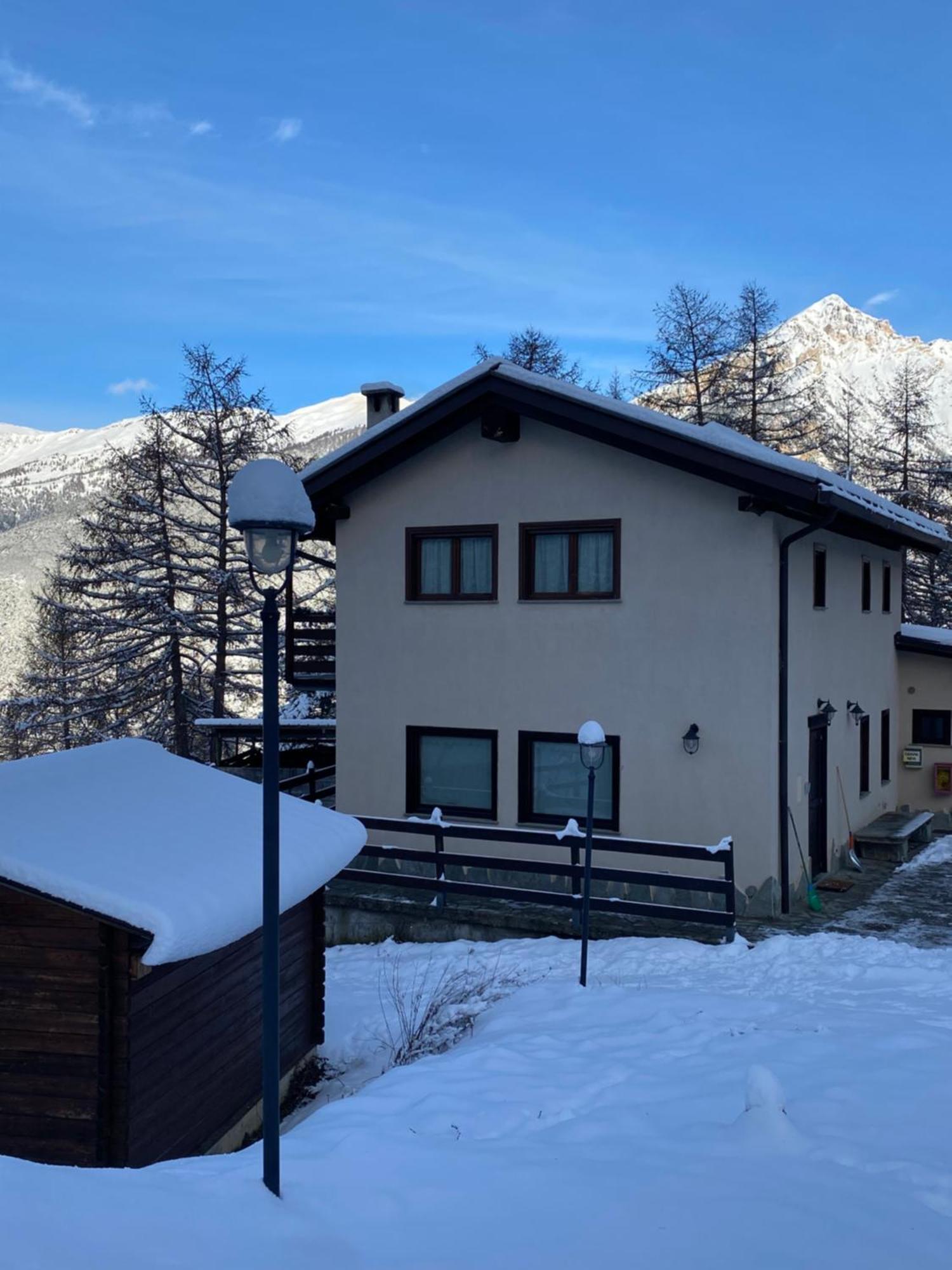 Green Mountain Lodge Oulx Buitenkant foto