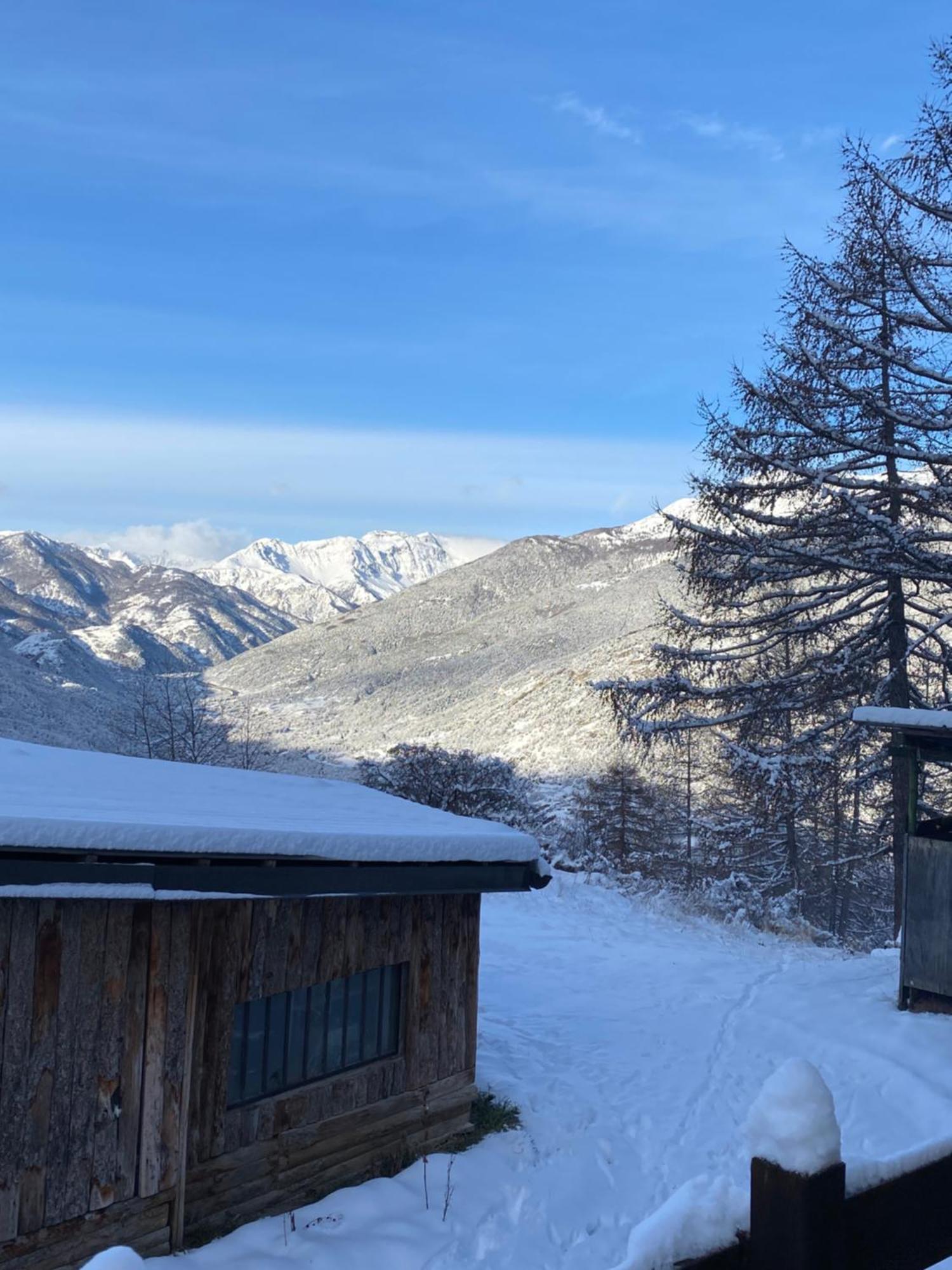 Green Mountain Lodge Oulx Buitenkant foto